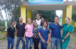 Estudiantes Universidad Unphu visitan Centro de Producción Animal del Idiaf